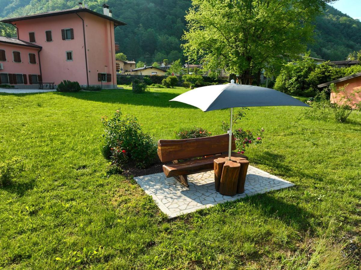 Pikes Villa Pulfero Екстериор снимка
