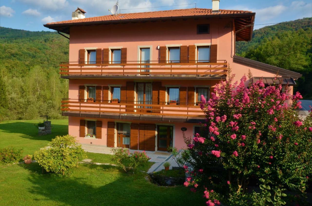 Pikes Villa Pulfero Екстериор снимка